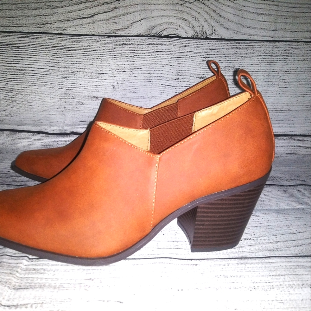 Chinese Laundry Las Angeles Ankle Boots - Picture 2 of 7